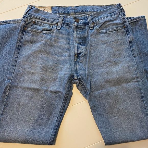 Hollister Classic Straight Jeans - Picture 3 of 5